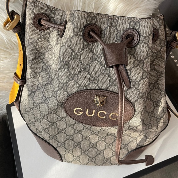 Gucci bagpack GG supreme - Picture 1 of 13
